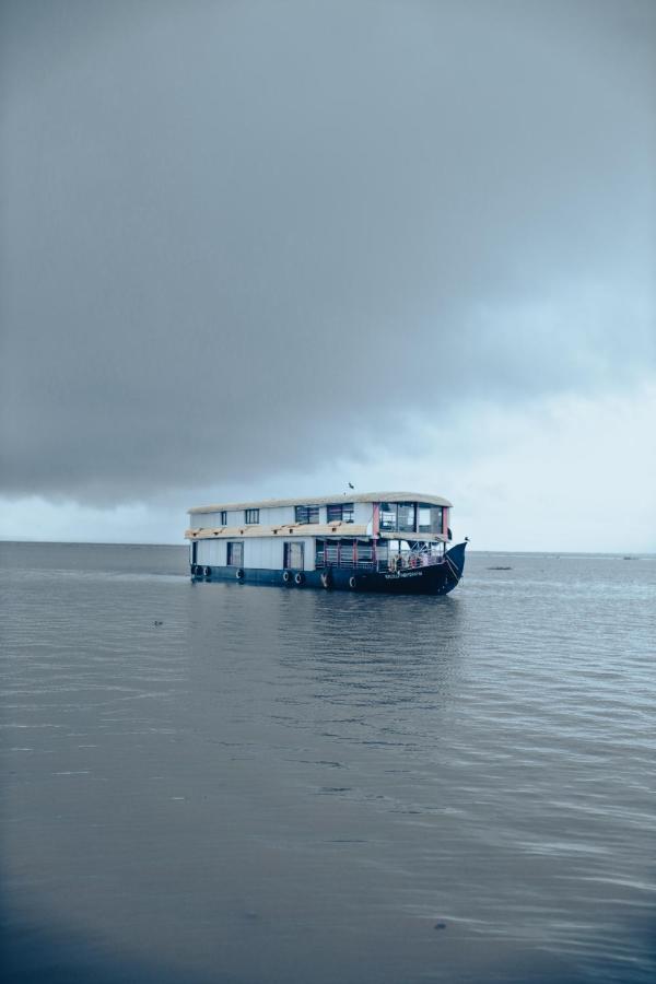 מלון Alappuzha Harmony Houseboats מראה חיצוני תמונה