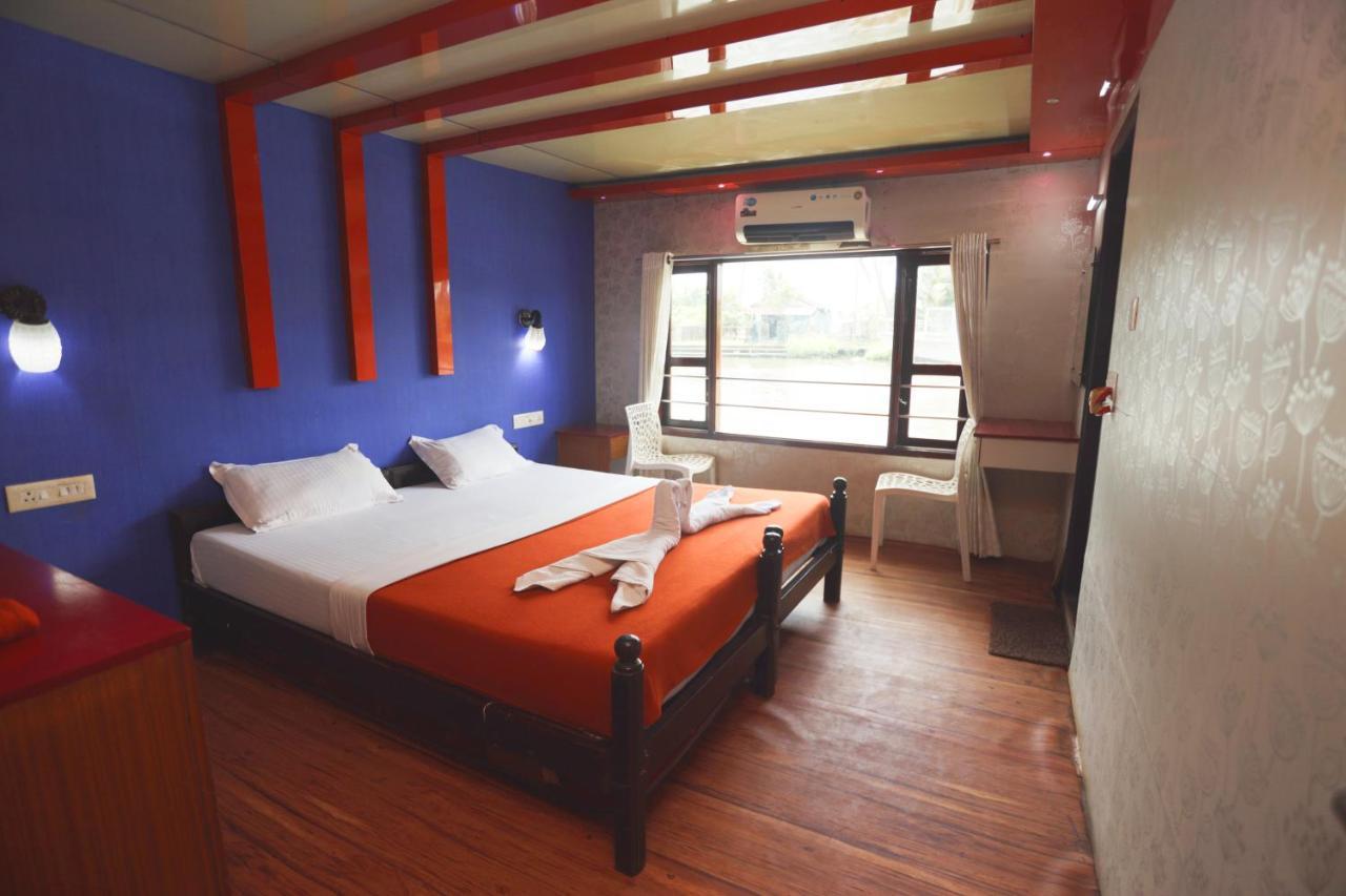 מלון Alappuzha Harmony Houseboats מראה חיצוני תמונה