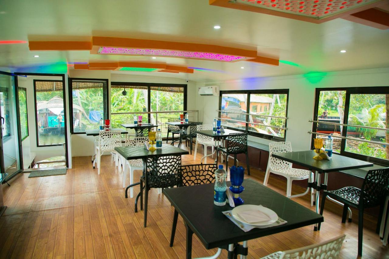 מלון Alappuzha Harmony Houseboats מראה חיצוני תמונה